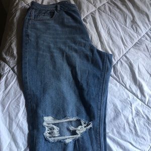 American eagle distressed mom jeans size20 regular
